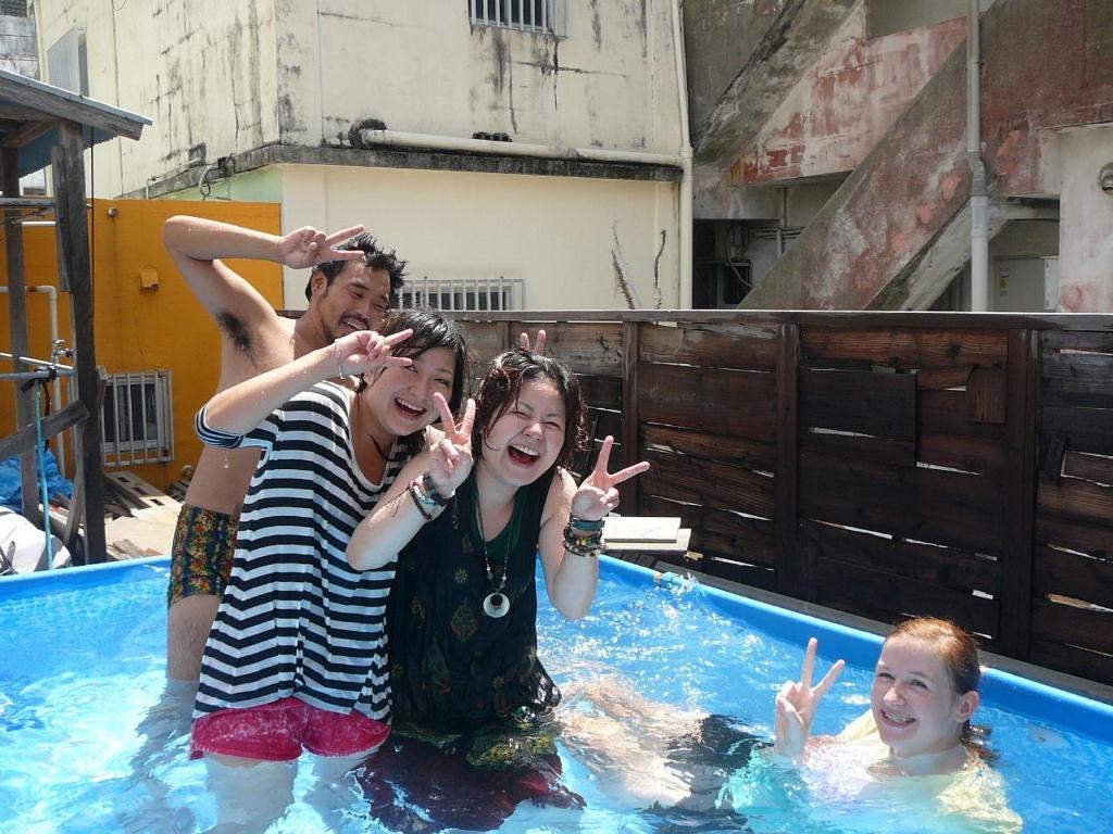 Okinawa Guest House Kerama Naha Bagian luar foto