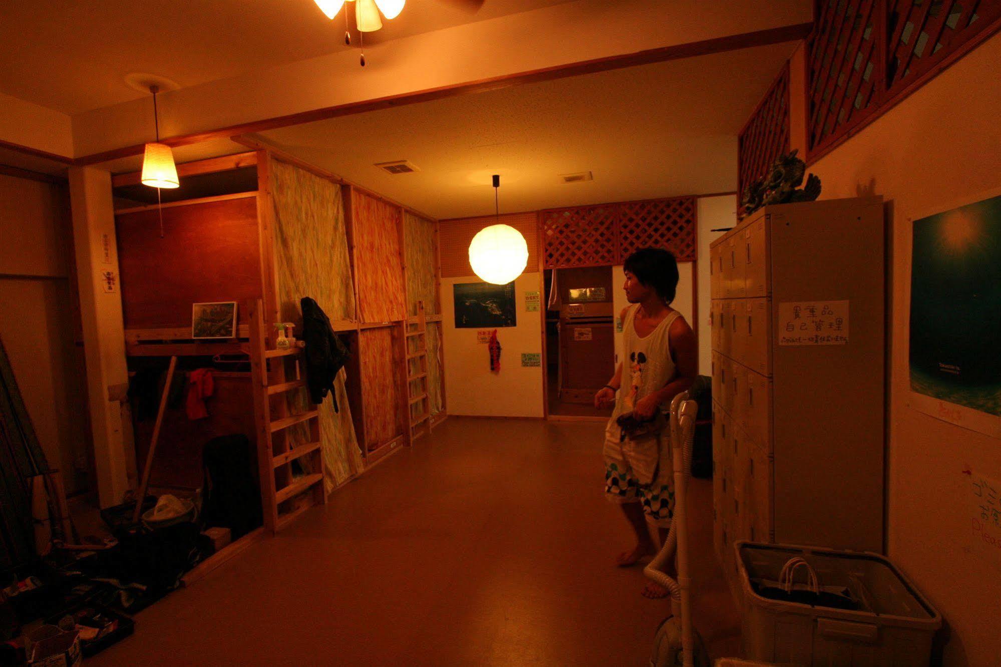 Okinawa Guest House Kerama Naha Bagian luar foto
